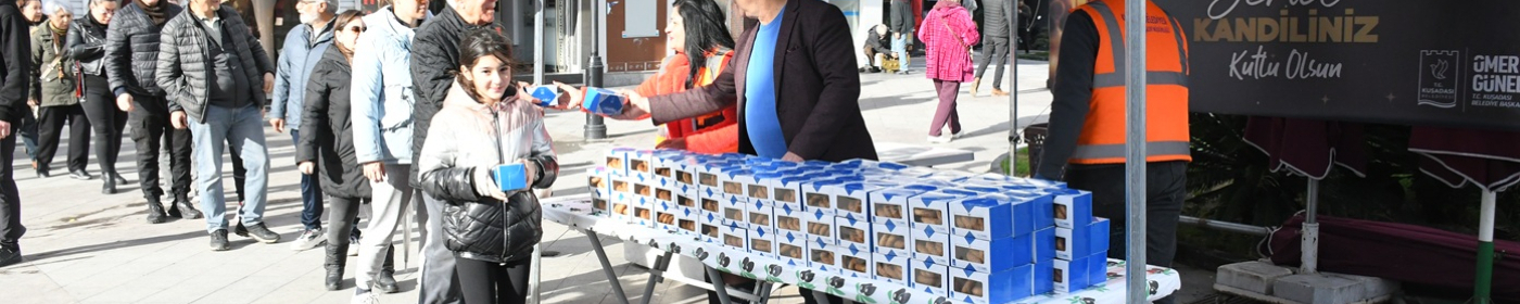 Kuşadası Belediyesi’nden Berat Kandili’ne Anlamlı İkram